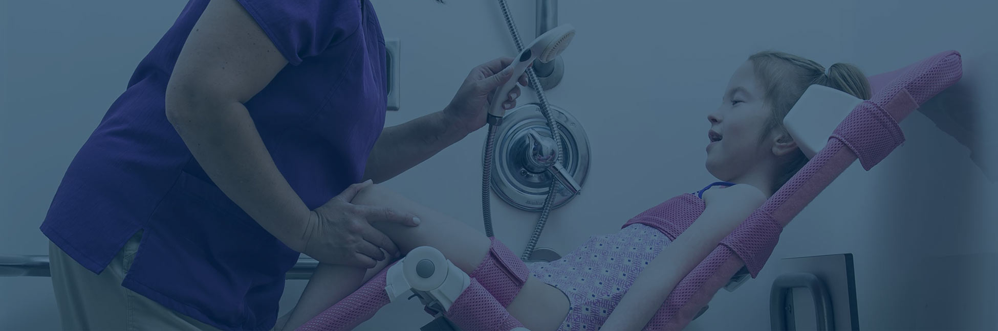 Un completo sistema de baño con solución de transferencia integrada