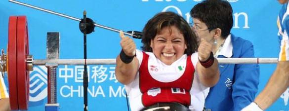 Amalia Pérez en entrevista de Loh Medical, atleta de levantamiento de pesas | México