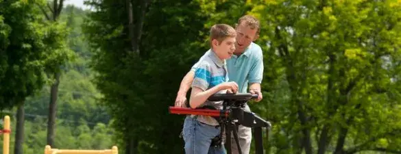 Pontos de vista na seleção de características de treinadores de marcha e de andadores